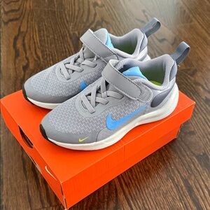 Nike Revolution 7 NEW Toddler Size 10.5